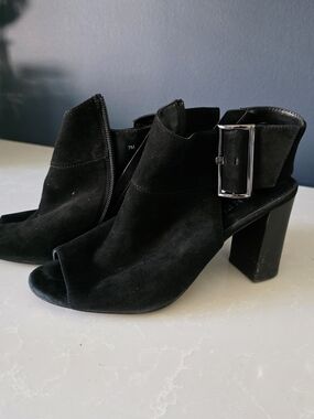 Van Eli Black Suede Peep-Toe Block Heel Sandals with Buckle Detail